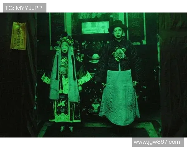 足球明星挑战鬼屋惊魂夜解锁恐怖与勇气的极限之旅