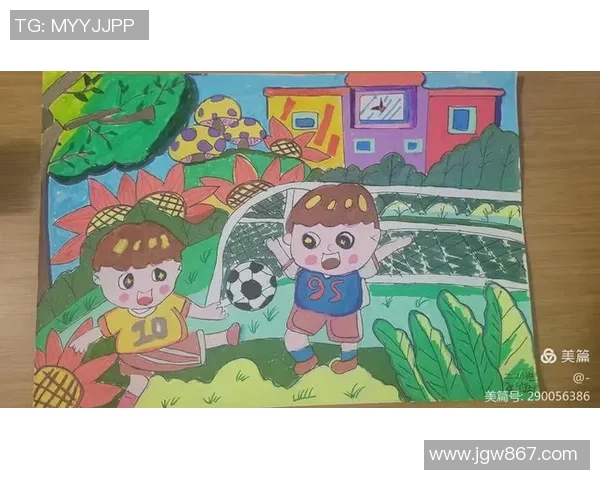 足球球星学生版头像设计：展现球场英雄的校园风采与青春活力